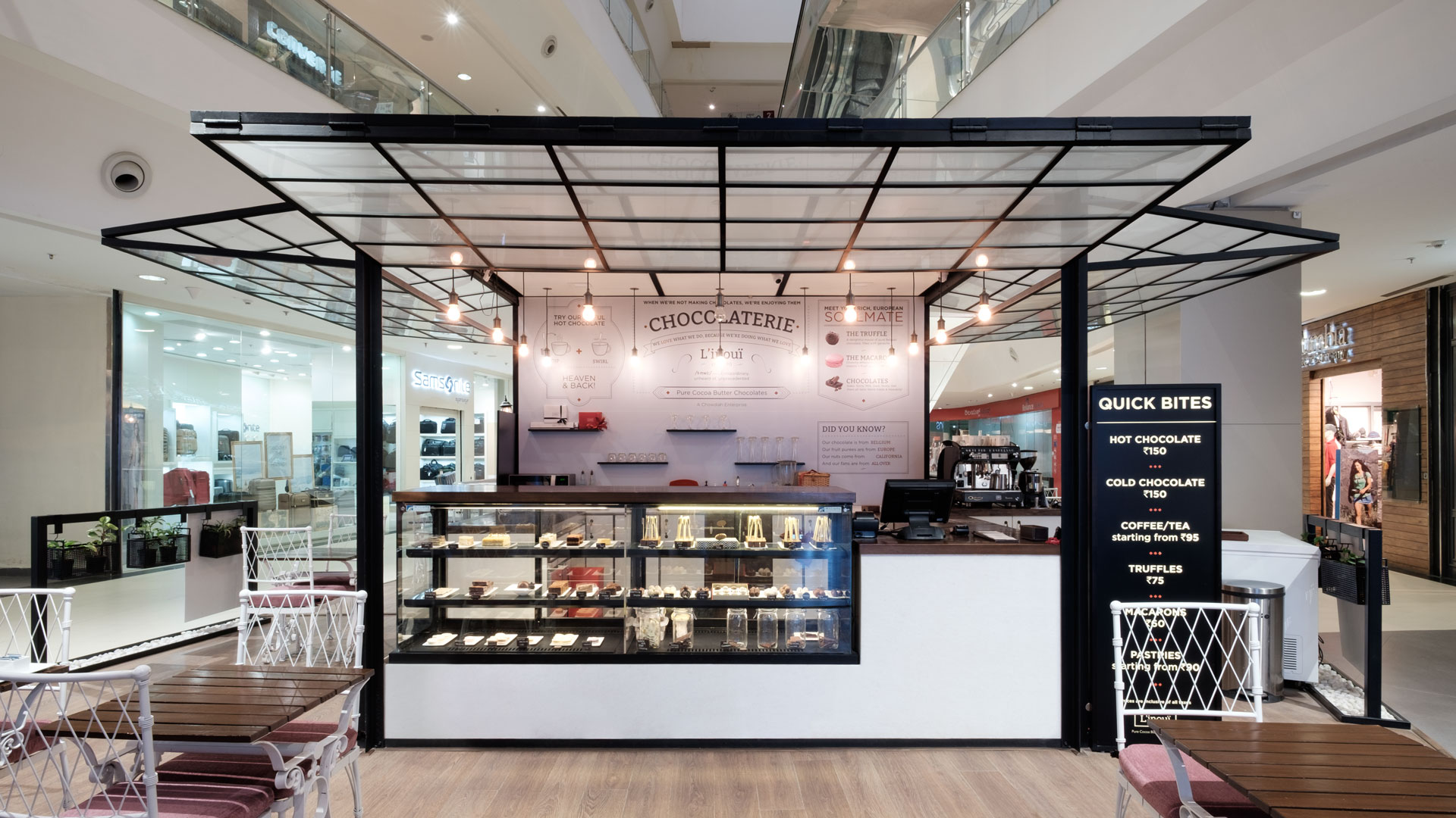 A photograph of the L'inouï store in Bangalore, India.